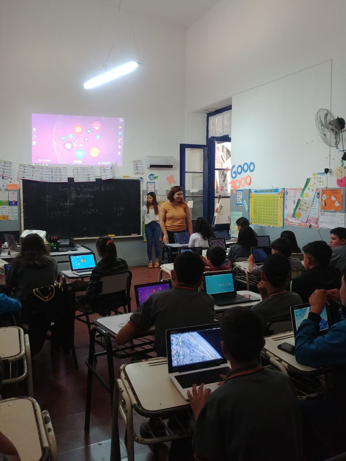 Capacitacion sobre radio y audio para los estudiantes de la Escuela Nº3 de Anquincila2