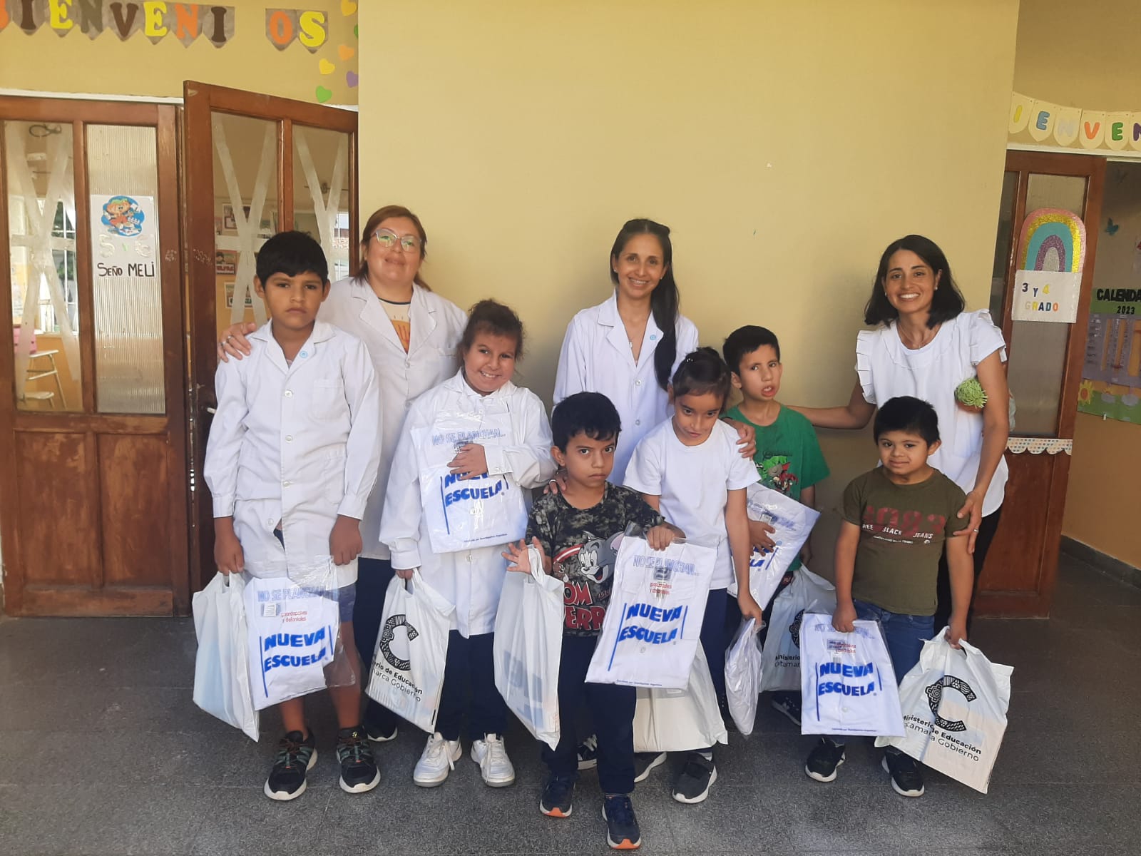 Educación entregó kits escolares y artículos de limpieza para escuelas especiales de Catamarca1
