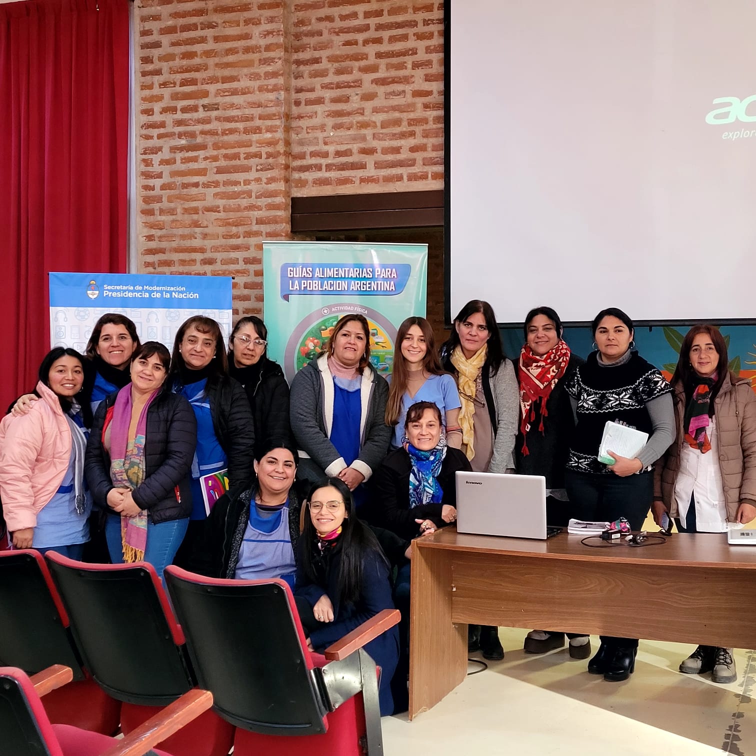 Educación capacitó a la comunidad educativa de La Paz en alimentación saludable13