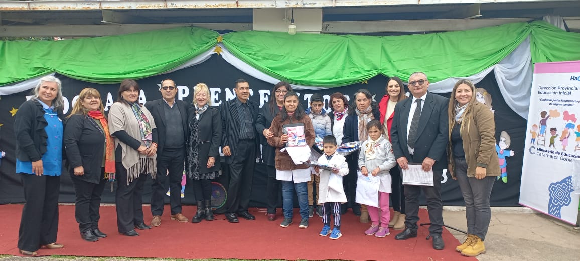 Educación entregó materiales del programa Puentecitos para Infancias para establecimientos de Santa Rosa y El Alto1