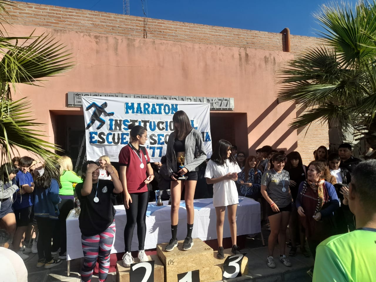 Maratón por la celebración del 13 aniversario de la Escuela Secundaria N776