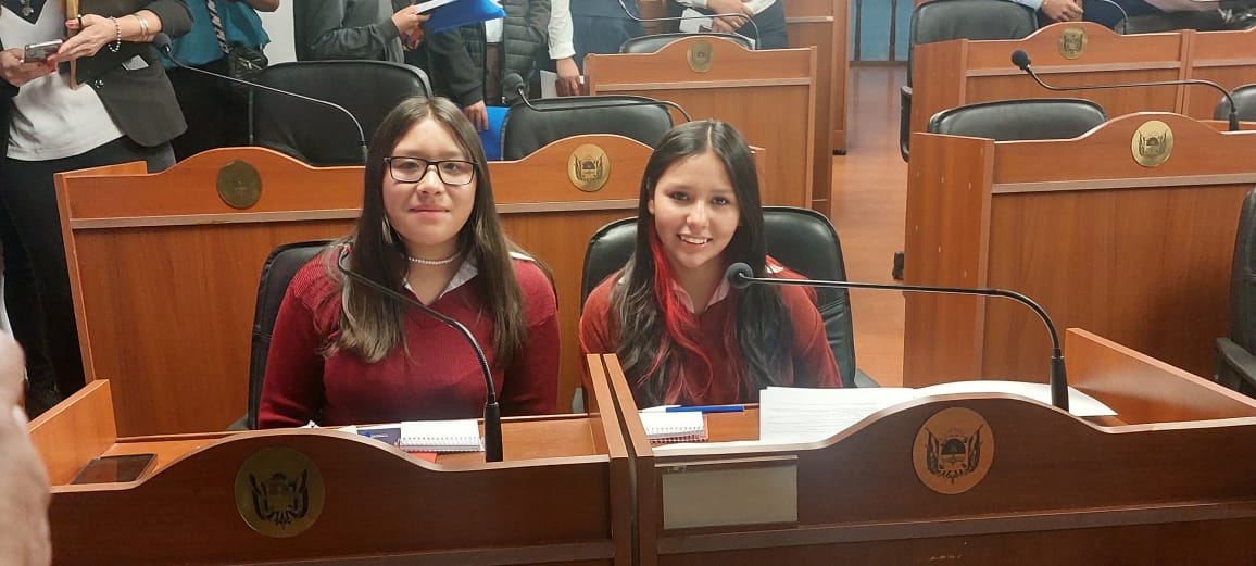 Estudiantes de tres escuelas secundarias fueron premiados por el Senado de Catamarca 2