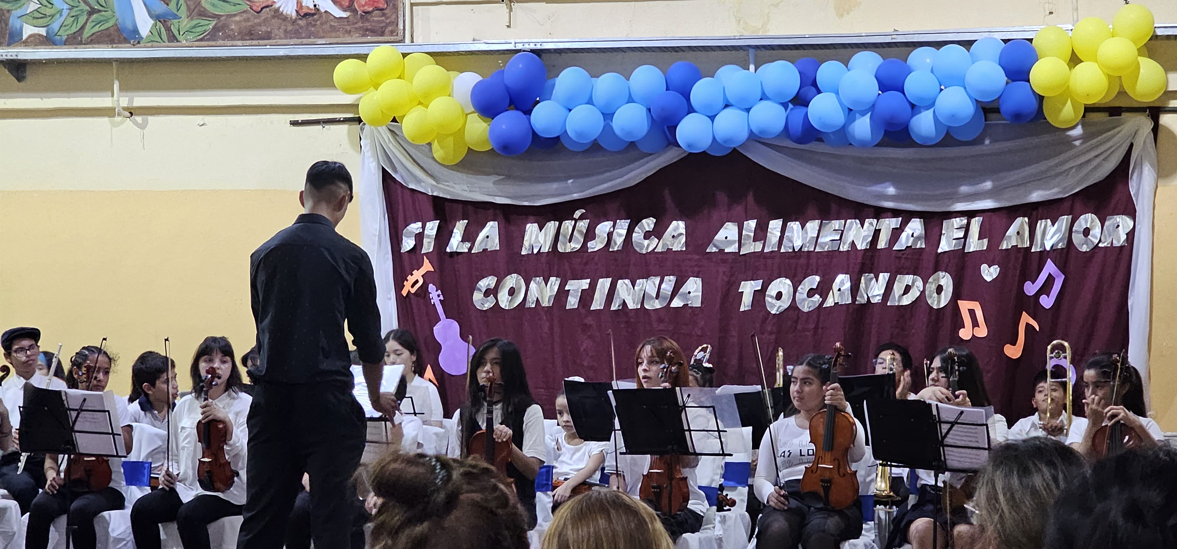 Las sedes orquestales del ministerio de Educacion cerraron el ano con una muestra musical 1